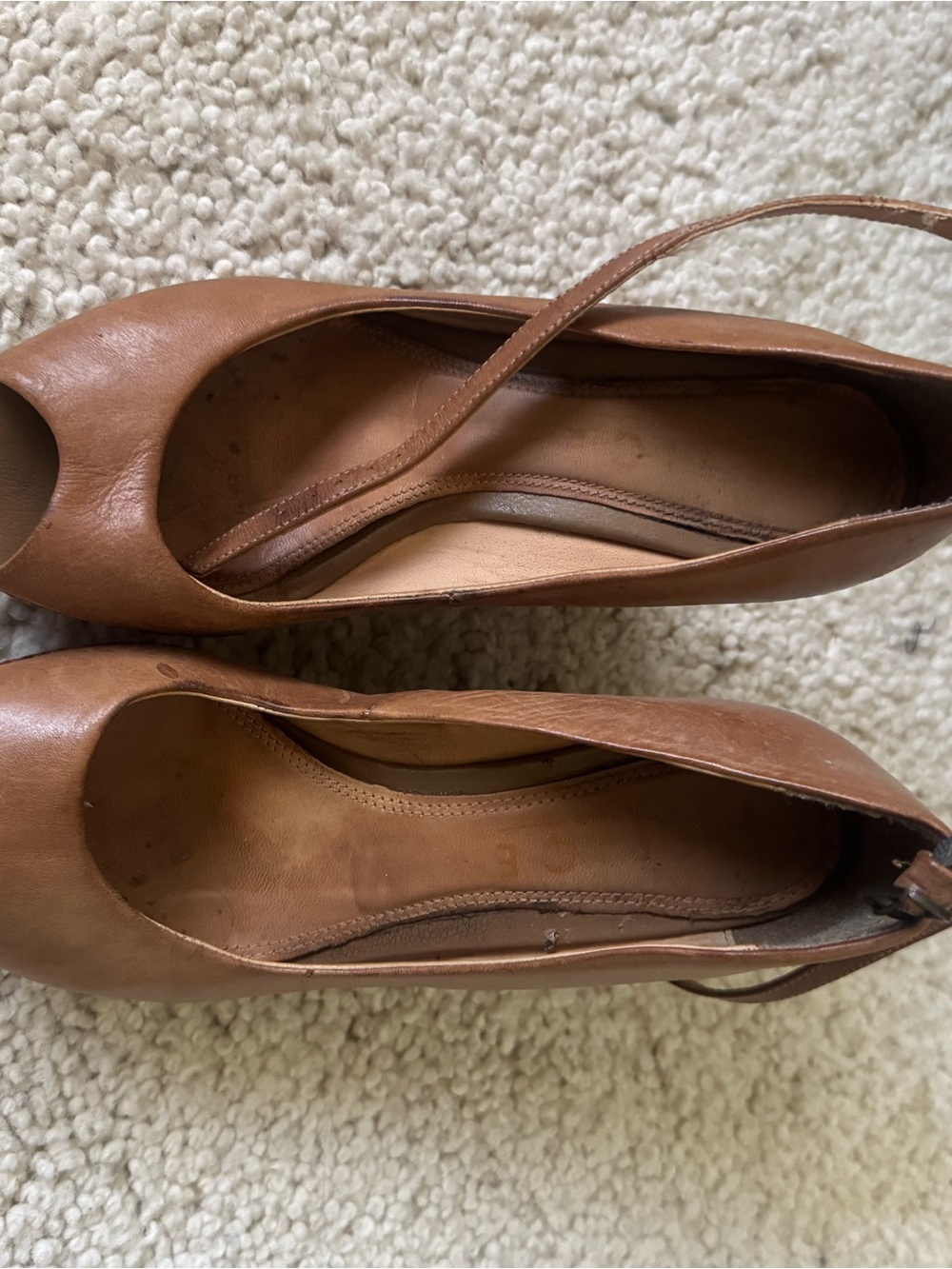 Women’s Tan Leather Peep-Toe Slingback Pumps